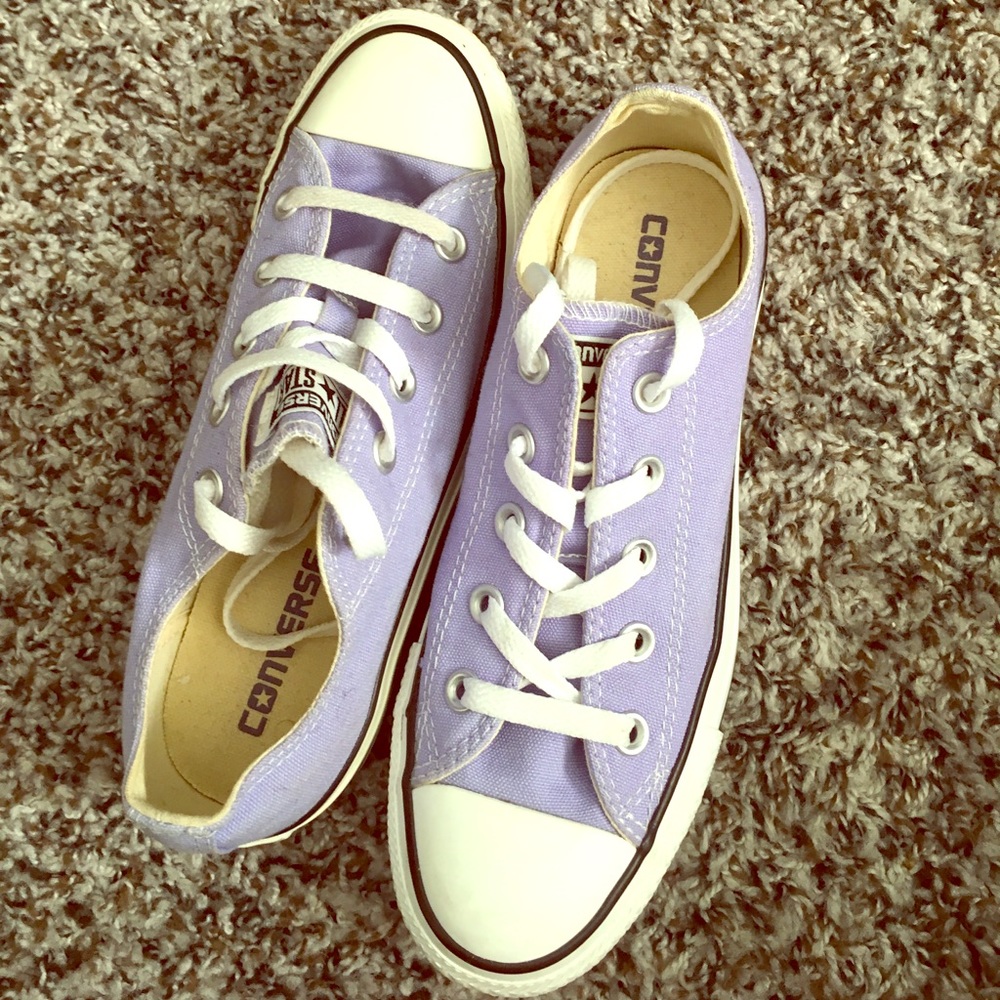 Light purple converse