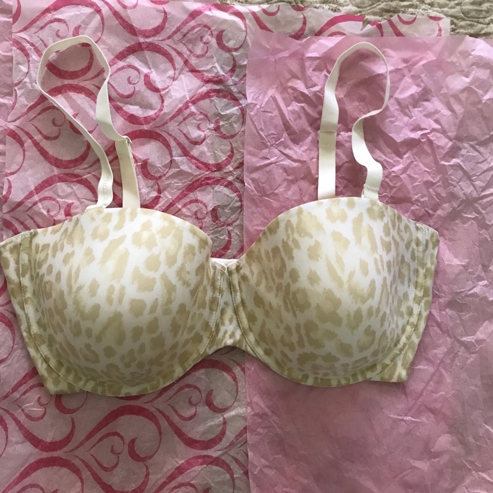 VS Strapless Bra