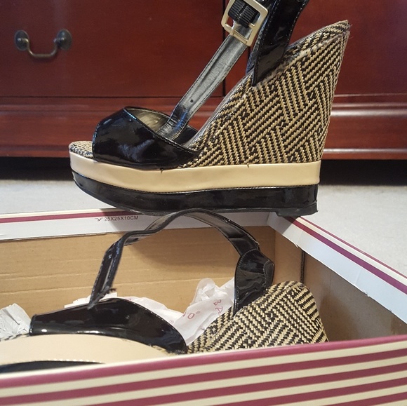 Wedge sandal - Picture 1 of 1