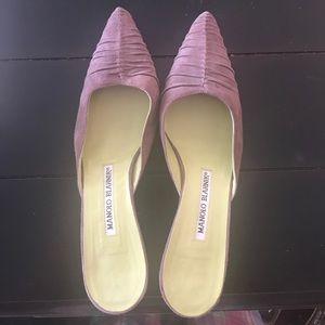 Manolo Blahnik purple suede kitten heels