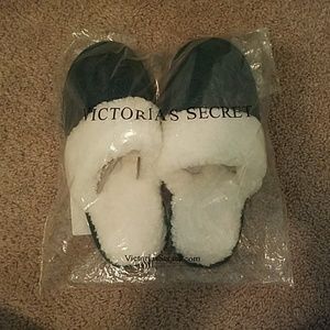 NEW Victoria's Secret House Shoes