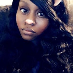 Meet your Posher, Schriea