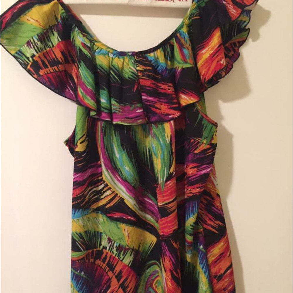 Ruffle Collar Tank