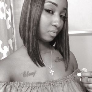 Meet your Posher, Ebony