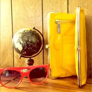 Hobo yellow wallet!