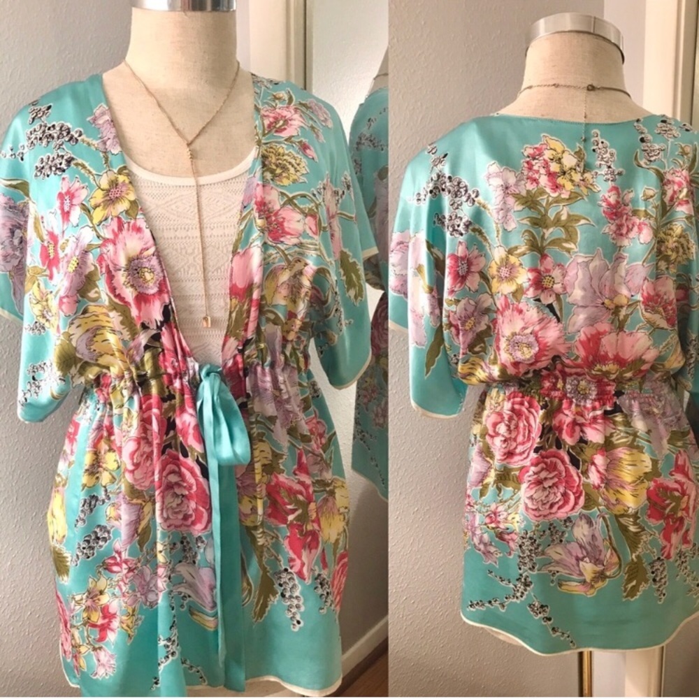 Anthropologie silk kimono with silk waist tie xs s