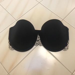 Strapless Lacey Bra