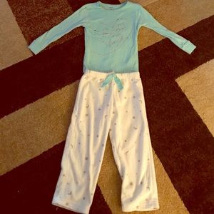 Carters 3T pajama set