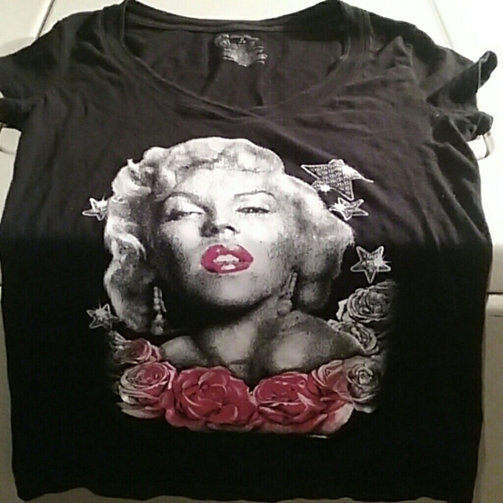 Marylin tee