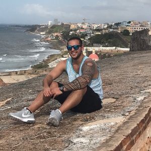 Meet your Posher, Fernando