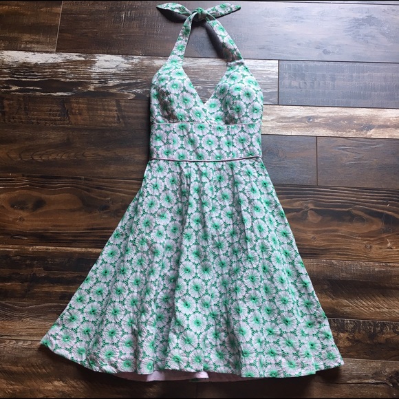 Lilly Pulitzer Dresses & Skirts - Lilly Pulitzer halter dress 🌷