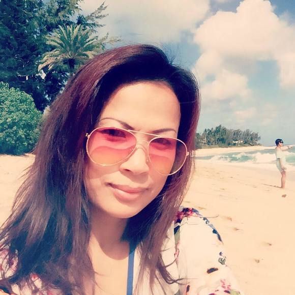 Meet your Posher, Lisa - Picture 1 of 1