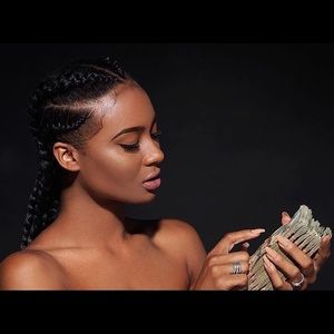 Meet your Posher, Allison