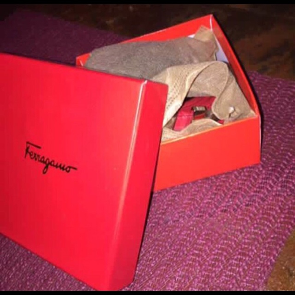 Red designer