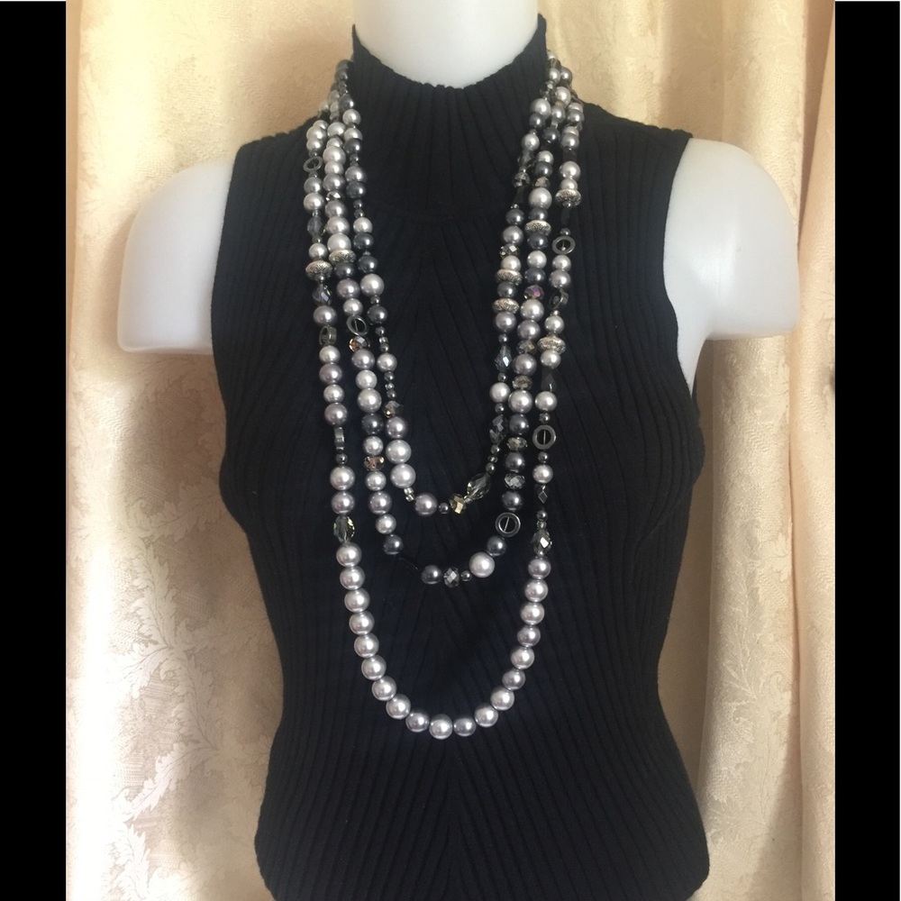 3 tiered 21'' pearl and stone necklace