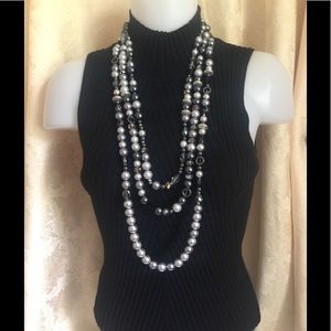 3 tiered 21'' pearl and stone necklace