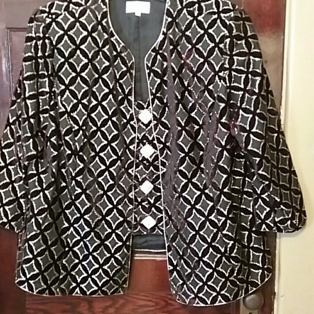 Dress jacker