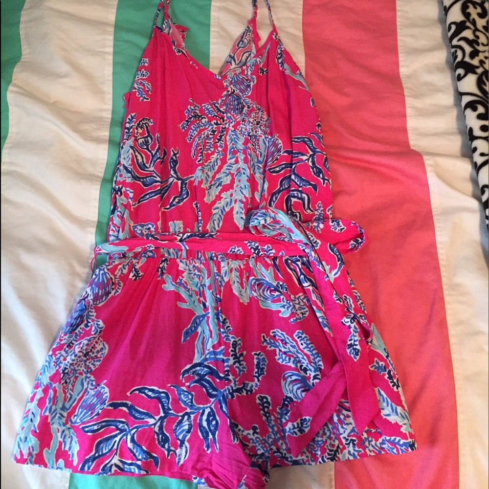Lilly Pulitzer romper 🌸💘😊