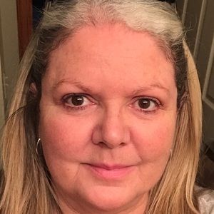 Meet your Posher, Sandi