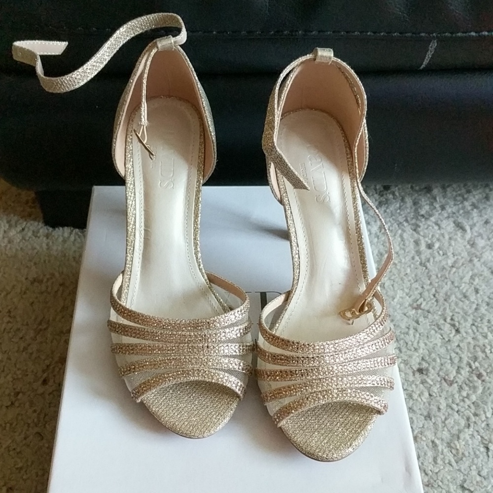 Nude with rose gold accents open toed shoes