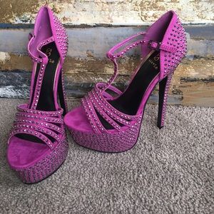 WOMENS SHOES