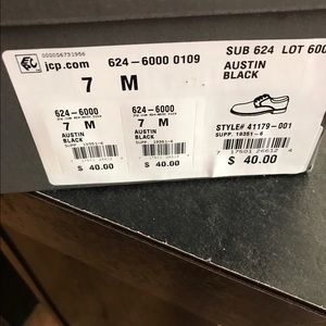 Size 7 dress shoes worn once