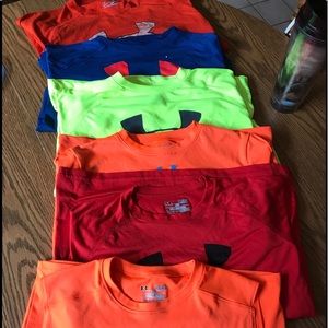Boys Youth Large UA shirts