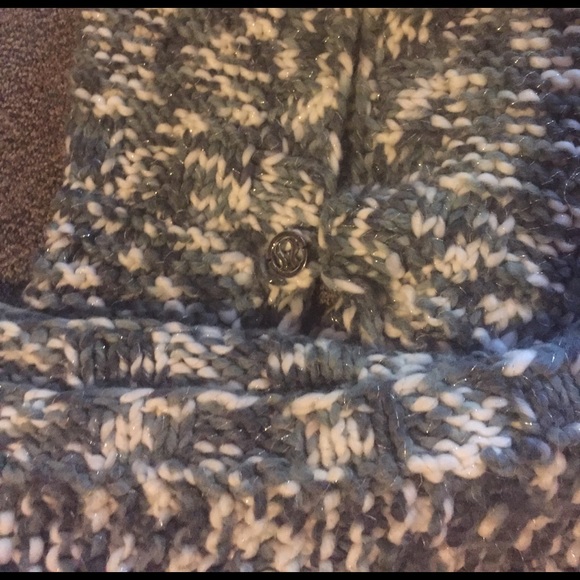 Lululemon hooded wrap. Perfect for winter. - Picture 2 of 2