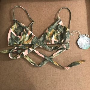 Show me your mumu peachy palm bikini top