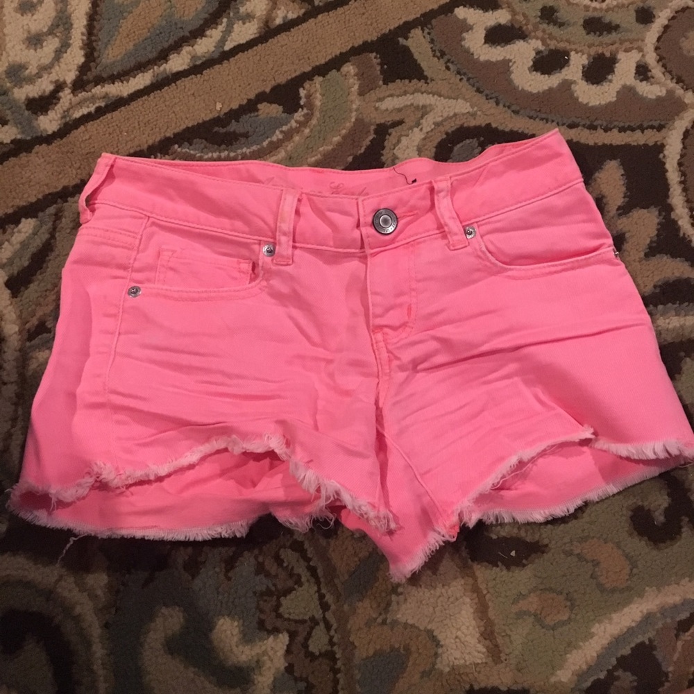 Hot pink American Eagle shorts