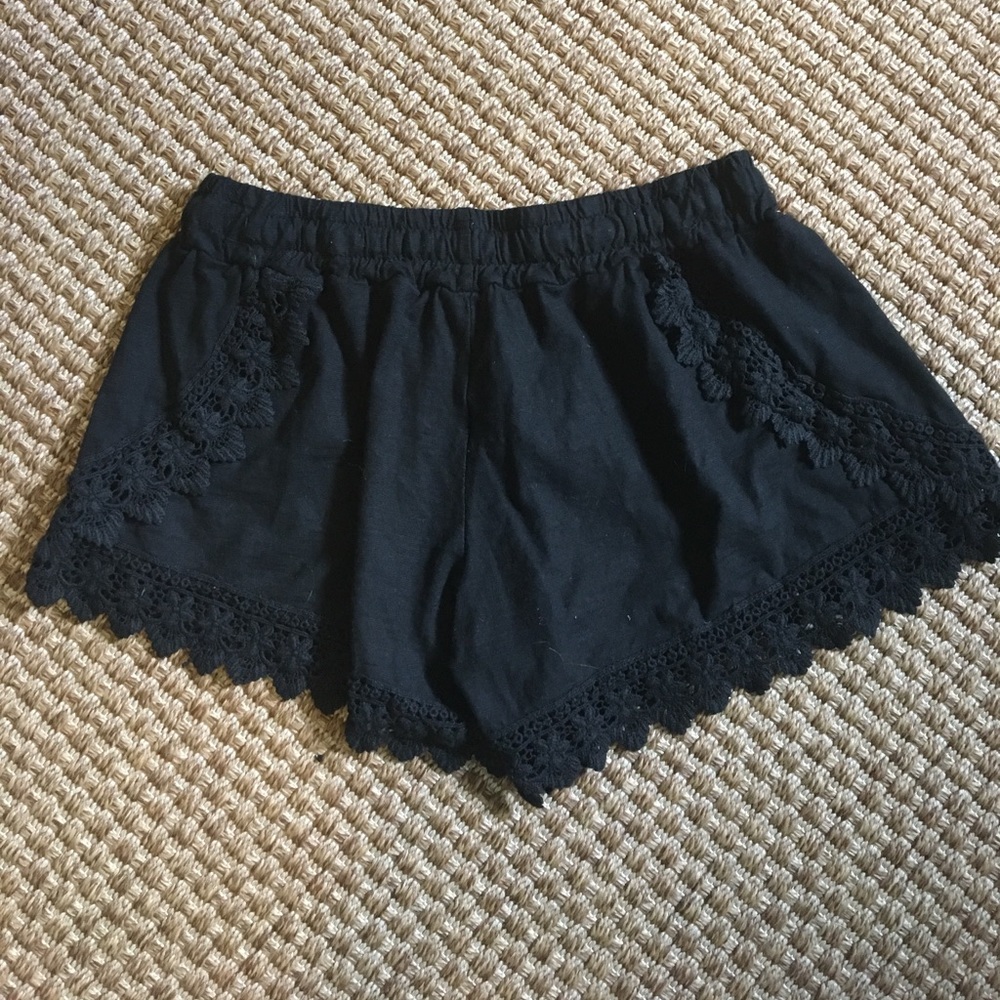 Black Flowy Shorts with Lace Designs - Picture 2 of 3