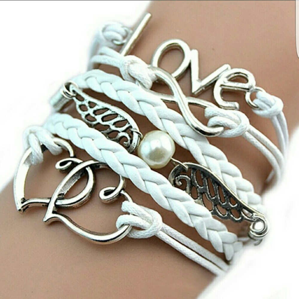 *PRICE FIRM* 'Love' Charm Wrap Bracelet