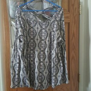 **LAST CHANCE** pink/blue/tan bell sleeve tee.