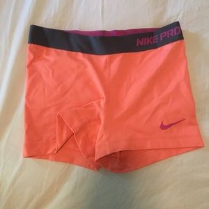 Nike Pro