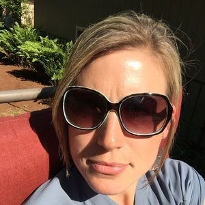 Meet your Posher, Catherine