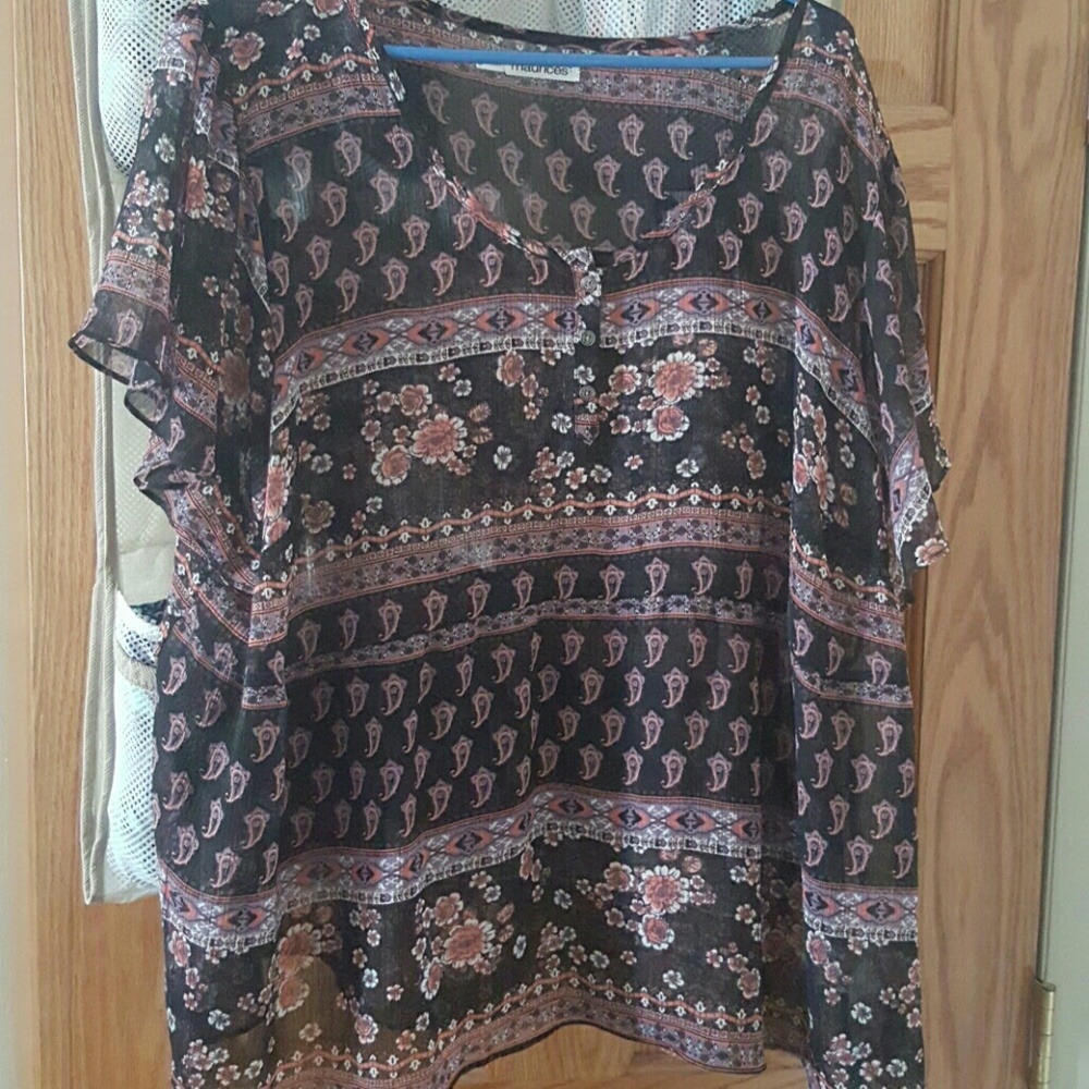 **LAST CHANCE**Floral cap sleeve sheer tee