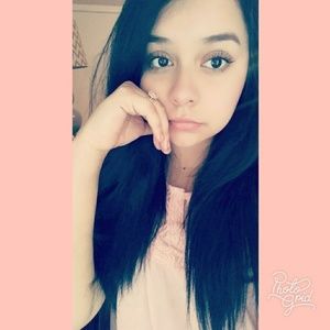 Meet your Posher, Abigail