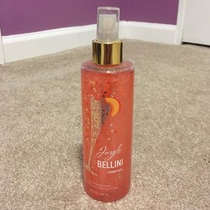Shimmer mist