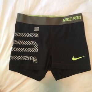 Nike Pro