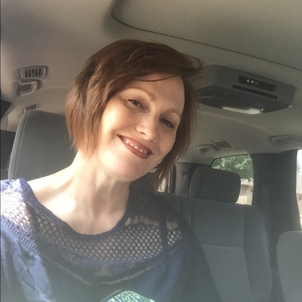 Meet your Posher, Stephanie