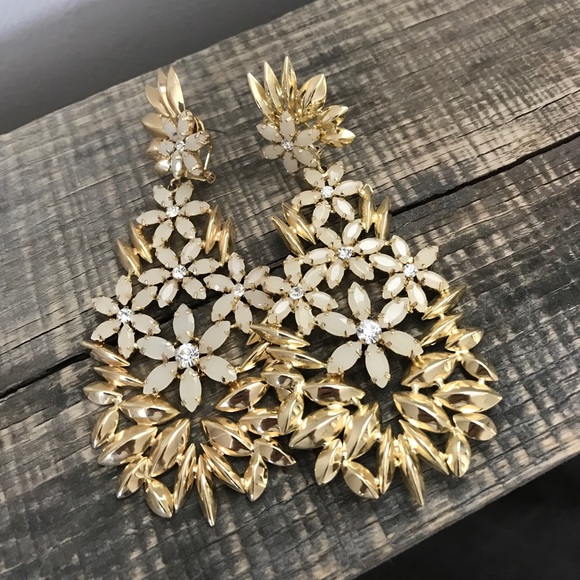 BCBGMaxAzria Jewelry - BCBGMaxAzria costume earrings