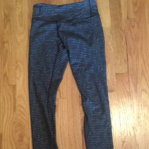 Lululemon leggings size 4