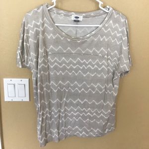 Old navy tshirt