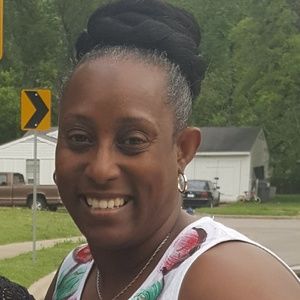 Meet your Posher, Regina