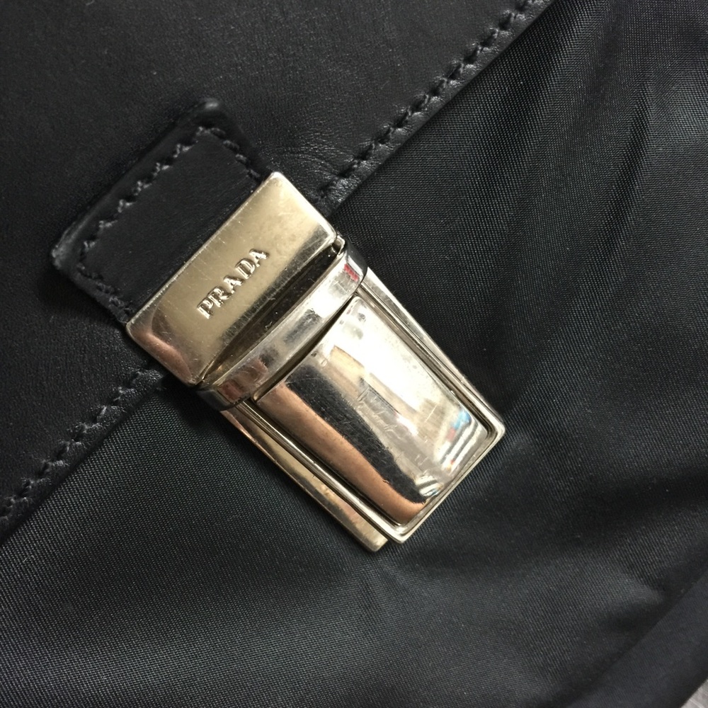 PRADA Briefcase 💼 - Picture 2 of 8