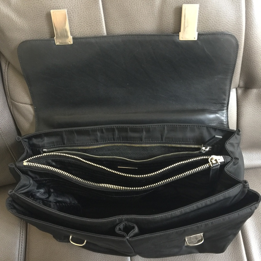 PRADA Briefcase 💼 - Picture 3 of 8