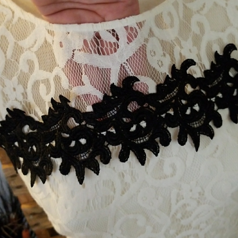Dress - Picture 2 of 3