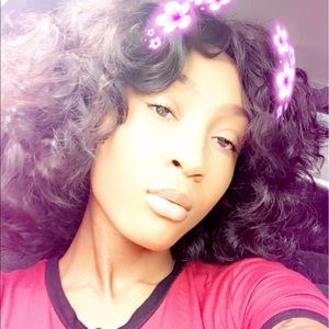 Meet your Posher, Alondra