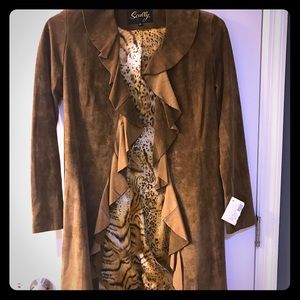 Suede tan long jacket🐆