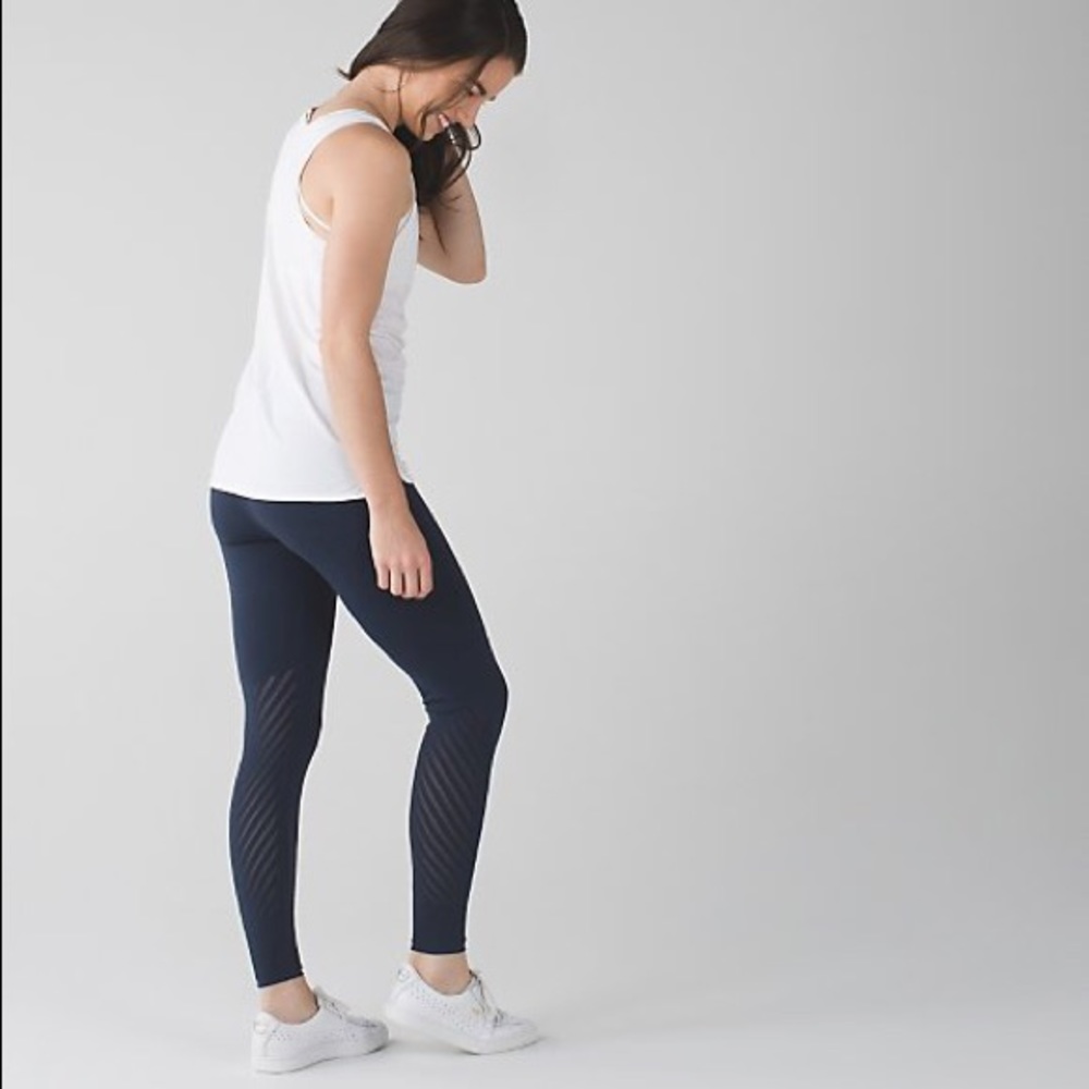 Lululemon Enlighten Tight S